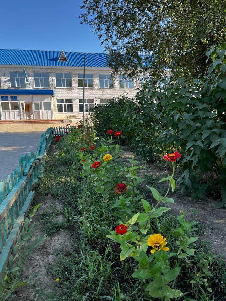 ГҮЛДЕРМЕН СЫРЛАСҚАН ОРАЗБЕК