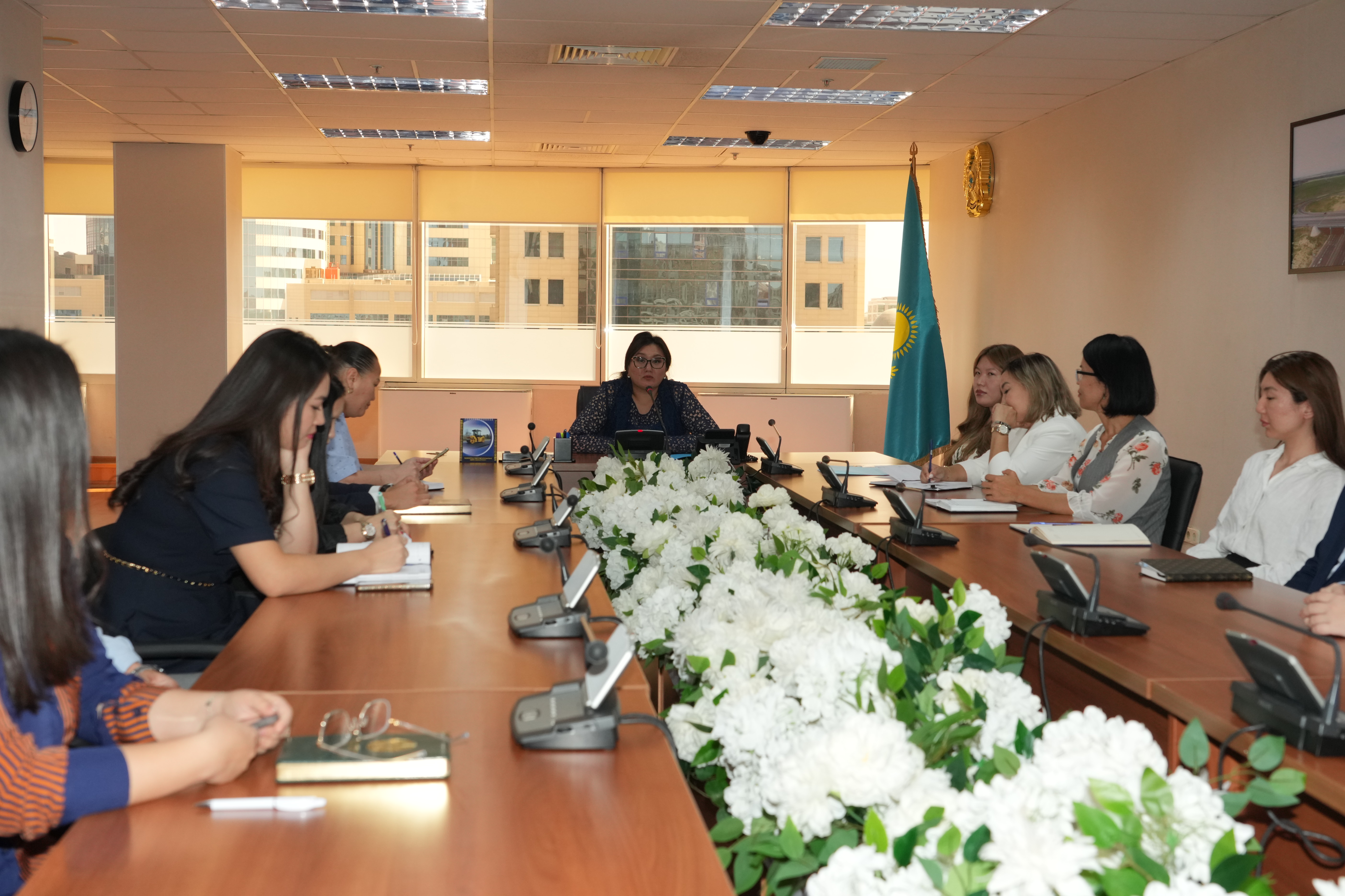 Көлік министрлігінде Конституция күніне орай салтанатты іс-шара өтті