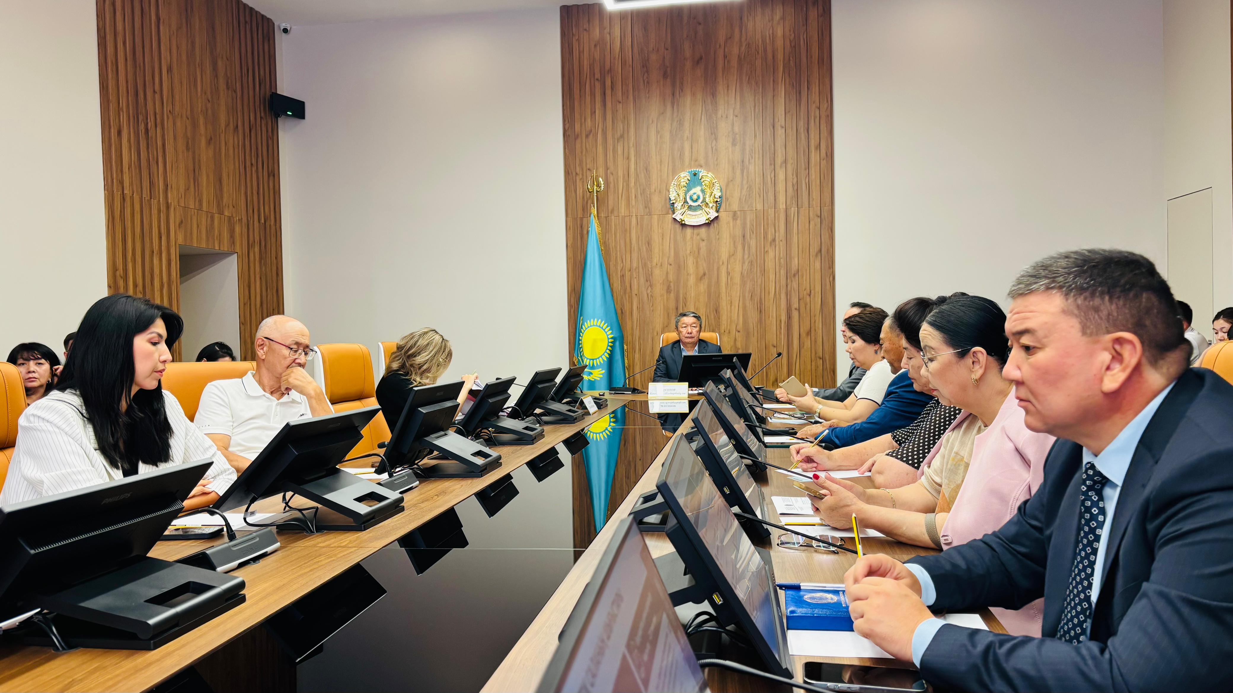 2025 жылдың 01 тамыз күні кеңес төрағасы Жүсіпов Бекмұрат Қыдырбайұлының төрағалығымен Маңғыстау облысы Қоғамдық кеңесінің отырысы өтті