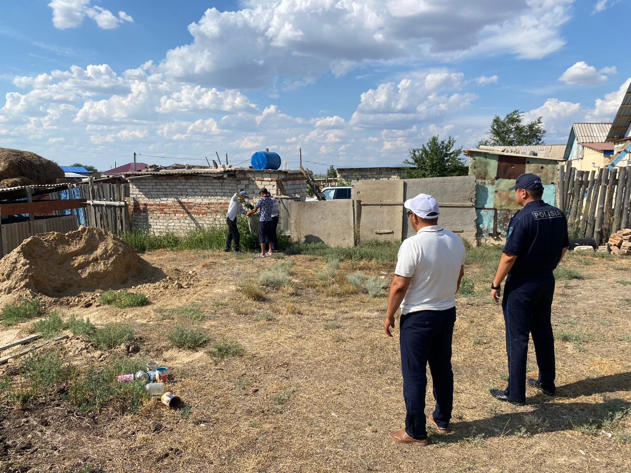 Ойыл ауданы әкімі аппаратының қызметкерлері аудандық полиция бөлімі қызметкерлерімен бірлесіп аудан көлемінде жастармен жасөспірімдер арасында есірткі заттарын тұтыну және оның айналымына қарсы алдын-алу шараларын ұйымдастырды.