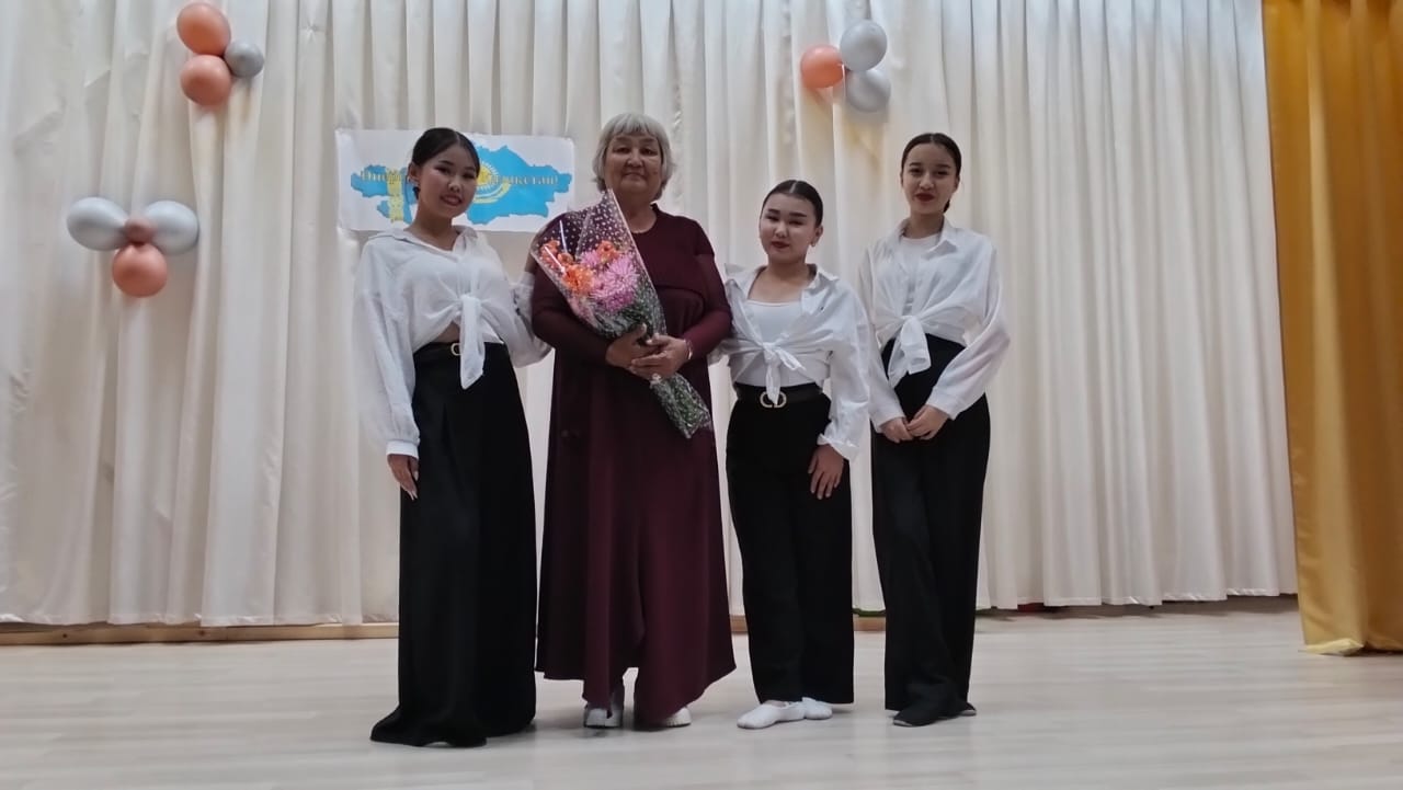 Малороссийка ауылдық клубының көшпелі концерті