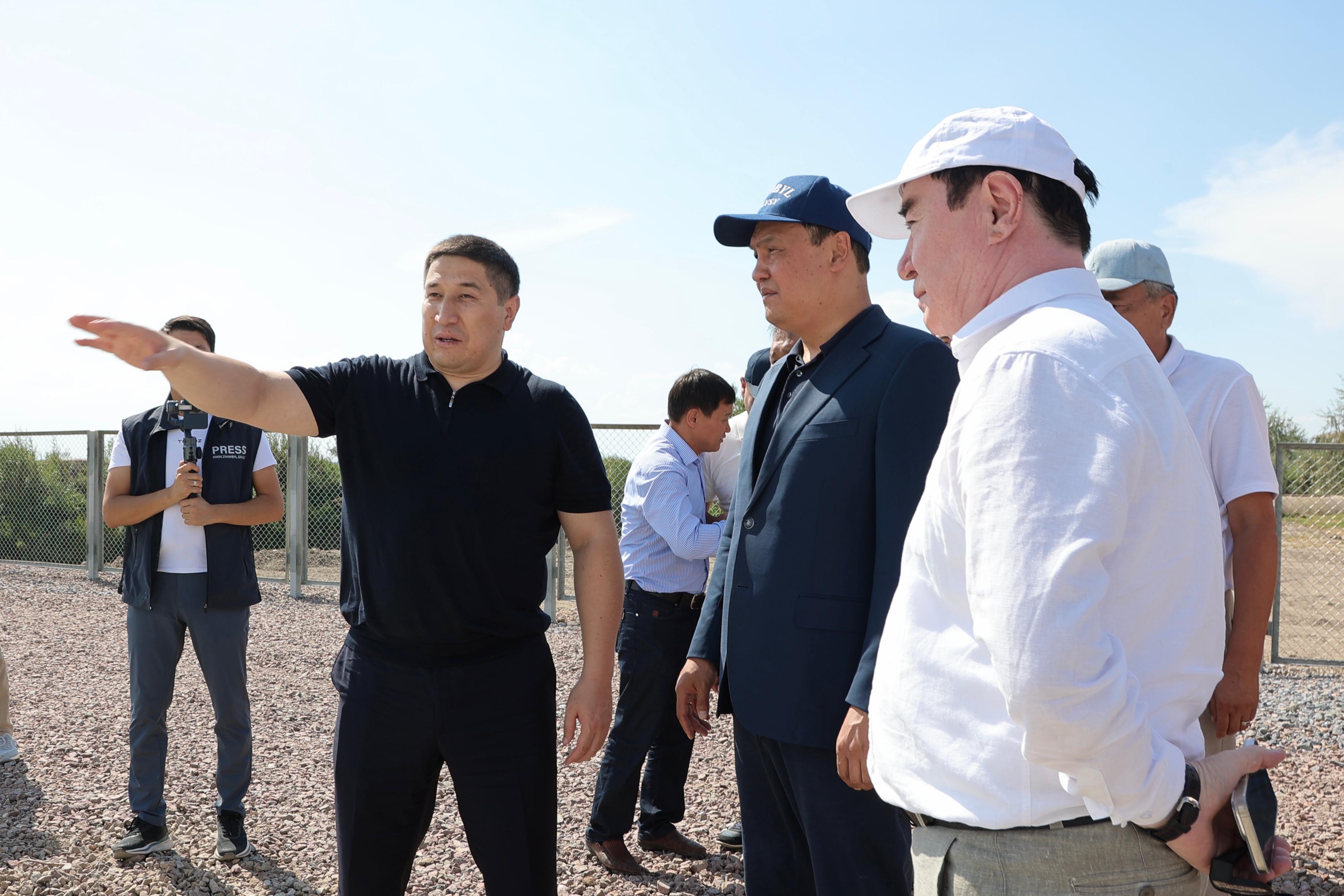 Ербол Қарашөкеев Қордай ауданындағы маңызды жобалардың іске асырылу барысын тексерді