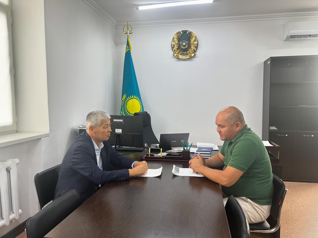 ҚР еңбек және халықты әлеуметтік қорғау министрлігі мемлекеттік еңбек инспекциясы комитетінің Ұлытау облысы бойынша департаменті басшысымен кездесті