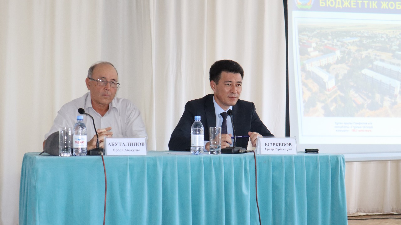 ЕРНАР ЕСІРКЕПОВТІҢ КЕЗЕКТІ ХАЛЫҚПЕН КЕЗДЕСУІ АҚБҰЛАҚ АУЫЛДЫҚ ОКРУГІНДЕ ӨТТІ