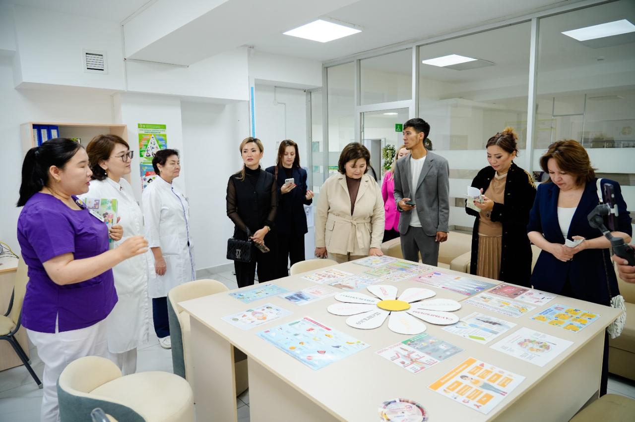 Психологтар, заңгерлер, дәрігерлер: елордада жастарға қашан және қандай қолдау көрсетіліп жатыр