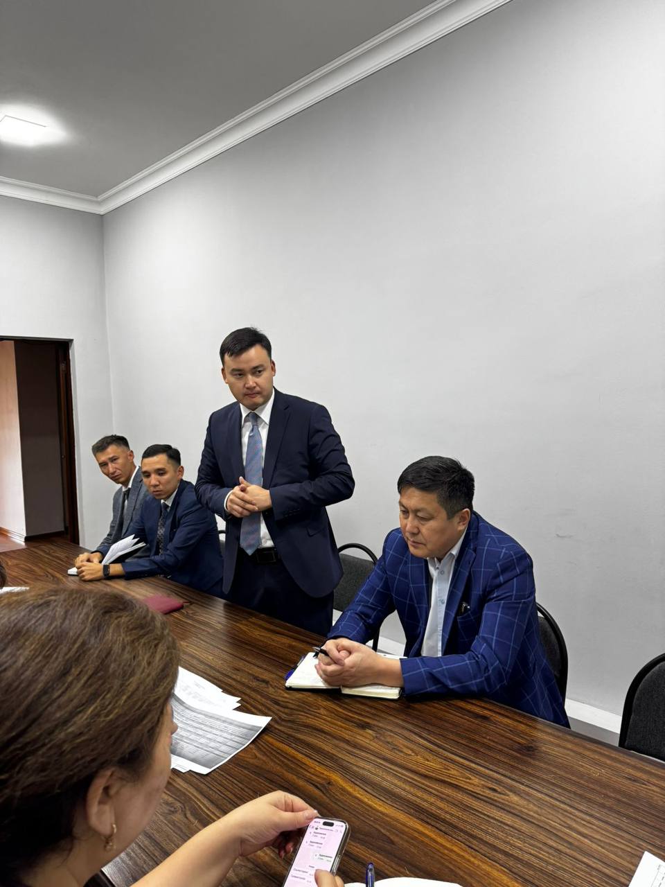 Аудан әкімі дербес бөлім басшалыры және ауылдық округ әкімдерімен кеңес өткізді.