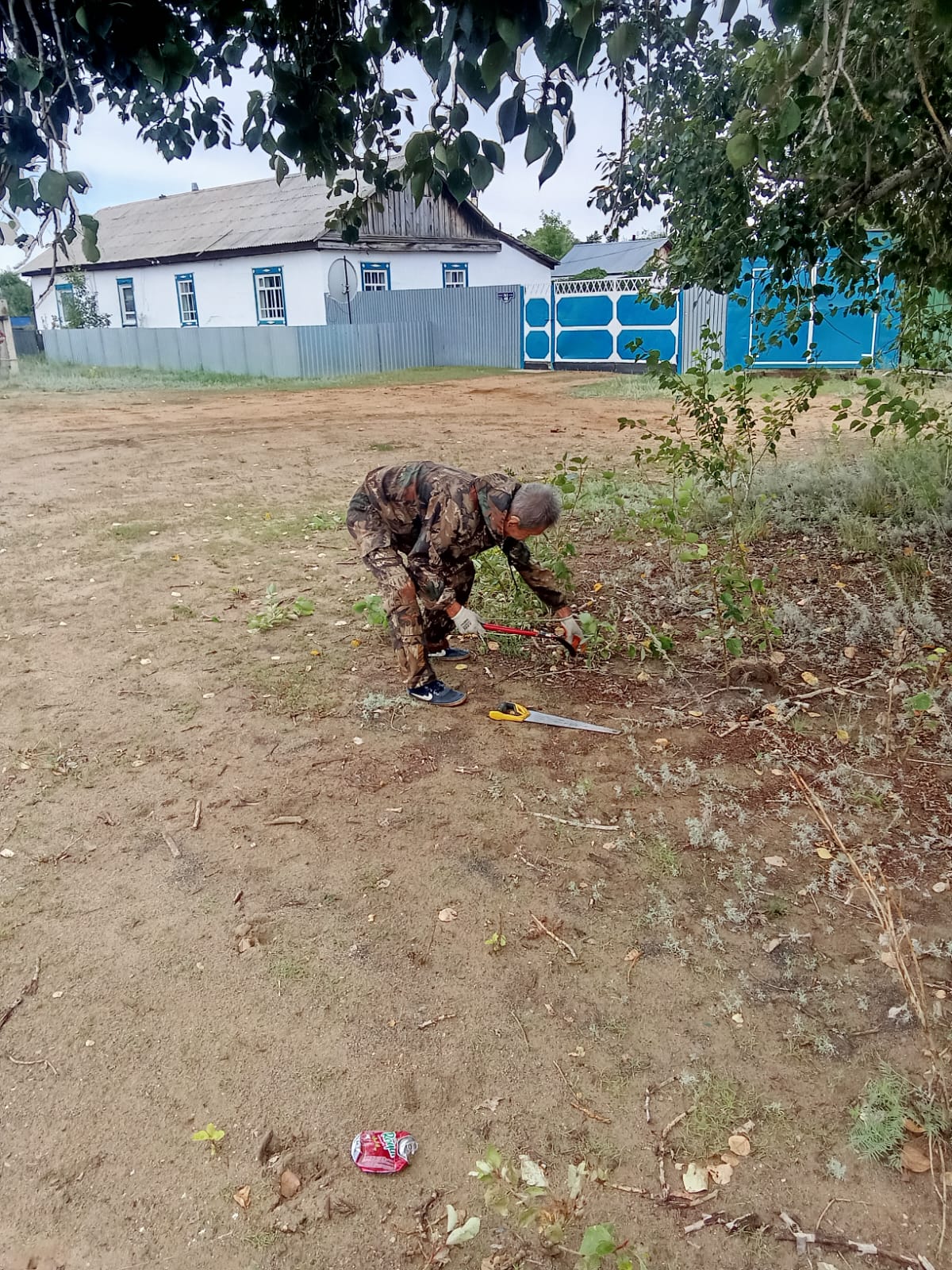 Аманқарағай ауылдық округінің Леное ауылды мекенінде «Таза Қазақстан» экологиялық бағдарламасы аясында жұмыстар жүргізілуде.