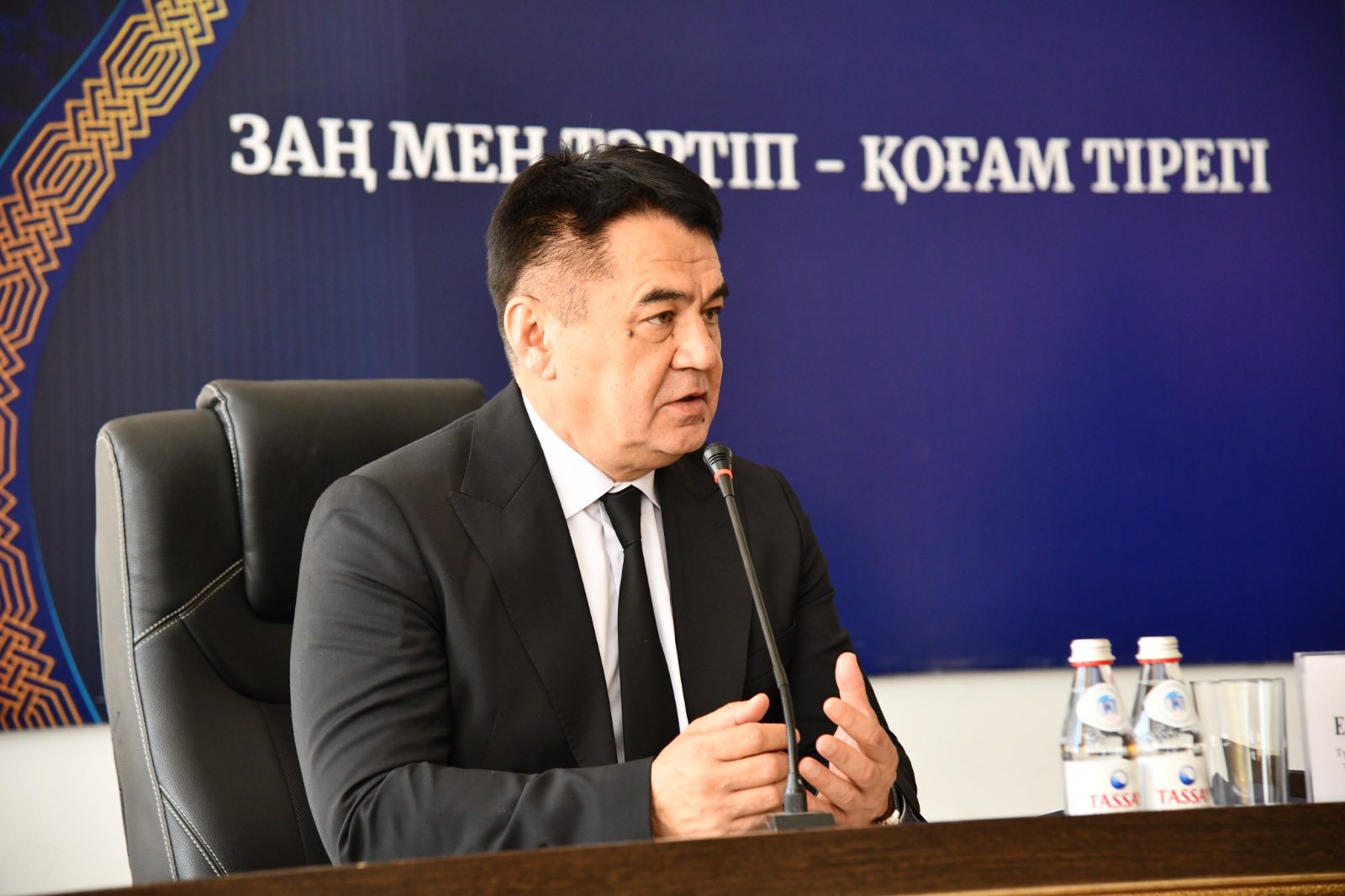 ОТЫРАРДА ОБЛЫСТЫҚ ДЕПАРТАМЕНТ БАСШЫСЫНЫҢ ҚАТЫСУЫМЕН ЖИЫН ӨТТІ