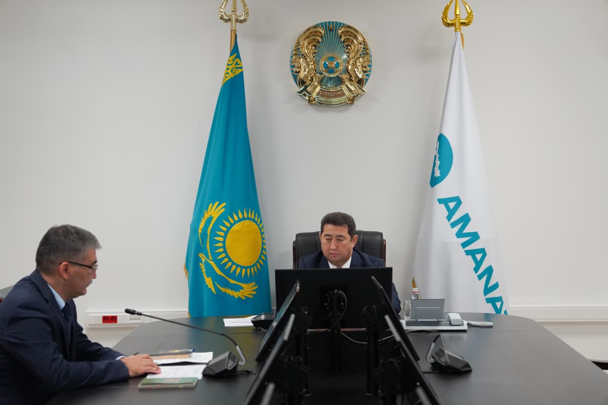 Ауыл шаруашылығы министрі AMANAT партиясының қоғамдық қабылдауында азаматтардың өтініштерін қарады