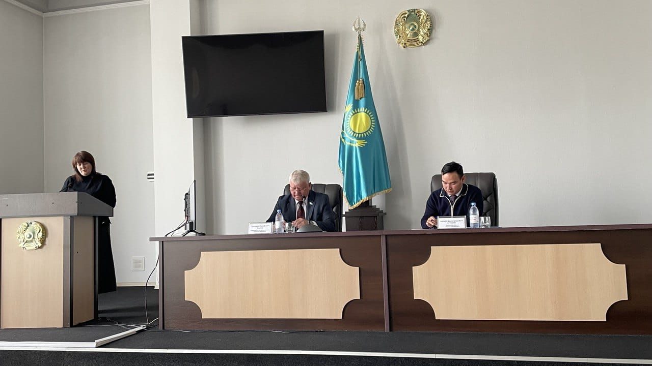 11 сентября   2025 года состоялась внеочередная тридцать седьмая сессия Шемонаихинского районного маслихата