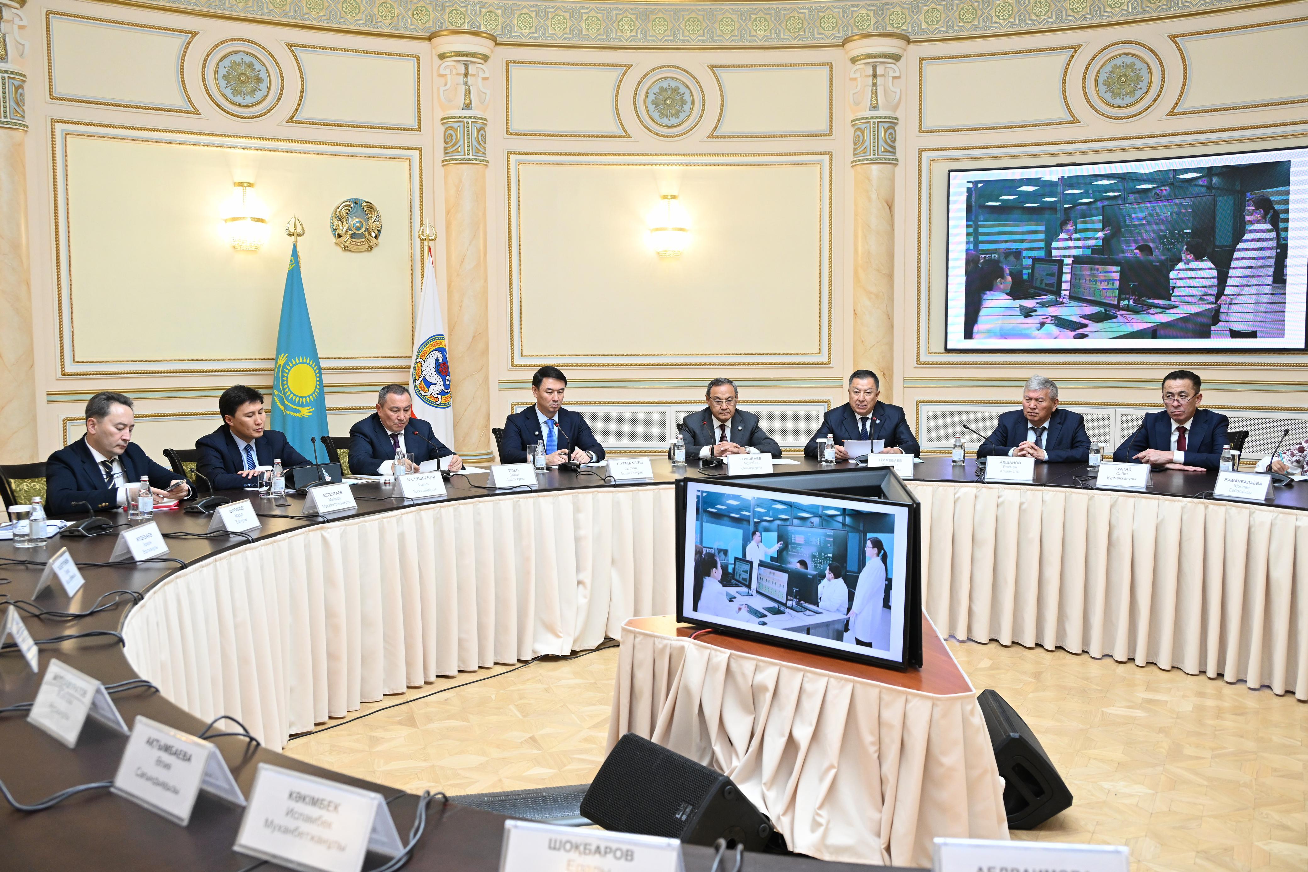 Алматыда ғылым және технология мәселелері жөніндегі кеңес өтті
