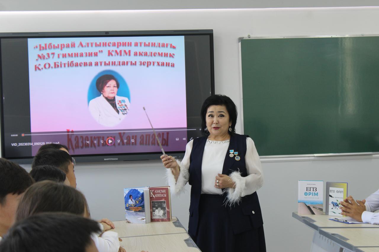 Кеңестік кинодағы ең үлкен кеуделер Жас медбикенің порно видеосы