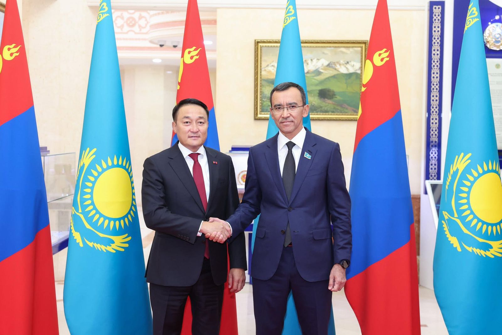 Meeting of the Chairman of the Senate of the Parliament of the Republic of Kazakhstan with the Chairman of the Great State Hural of Mongolia