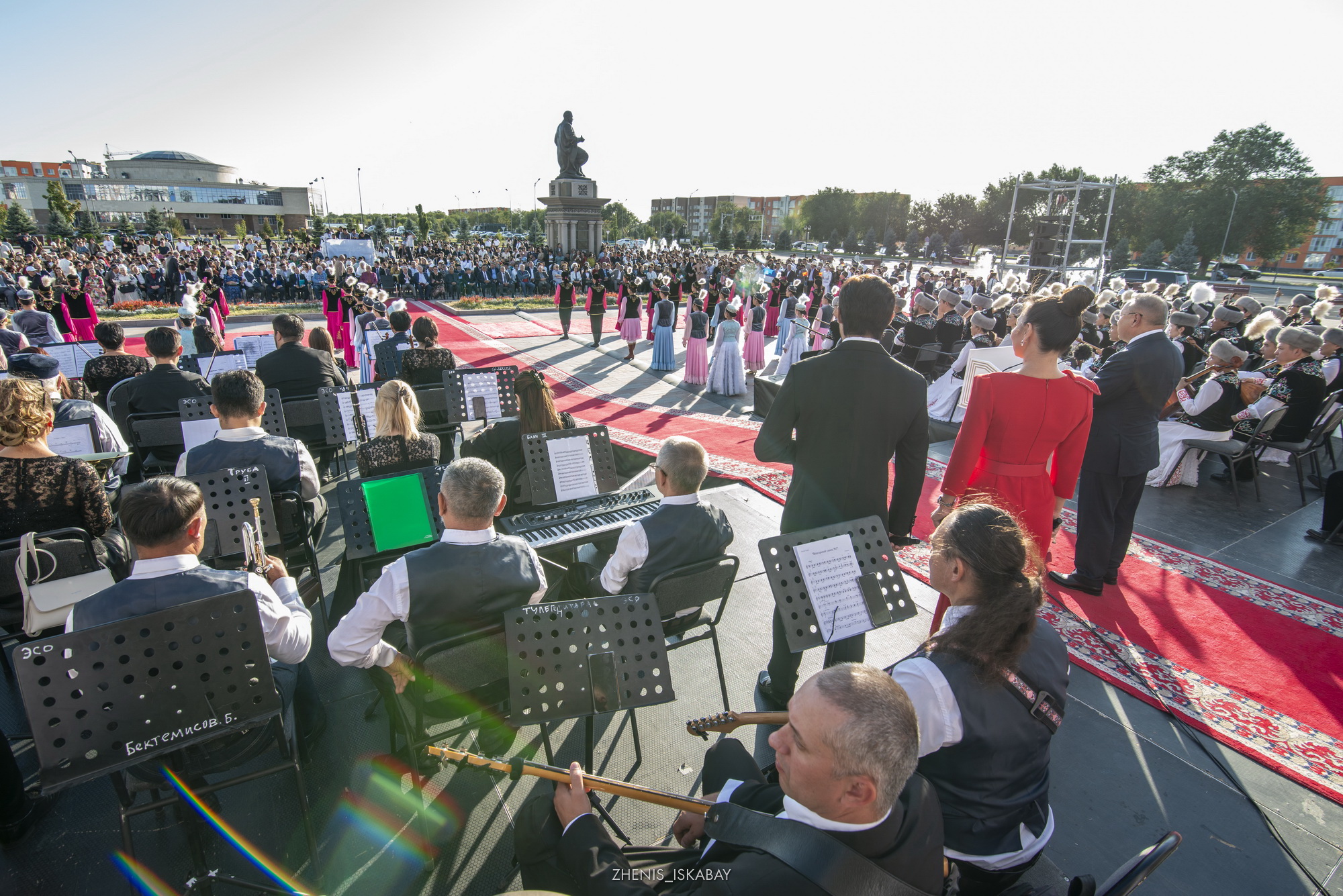 Бір топ жігіт есекті аяқтады