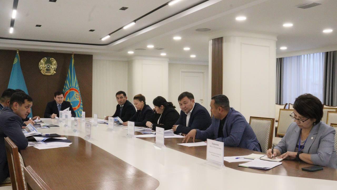 Астана қаласы әкімінің орынбасары төрағалығымен қалалық үшжақты комиссияның кезекті 4 отырысы өтті