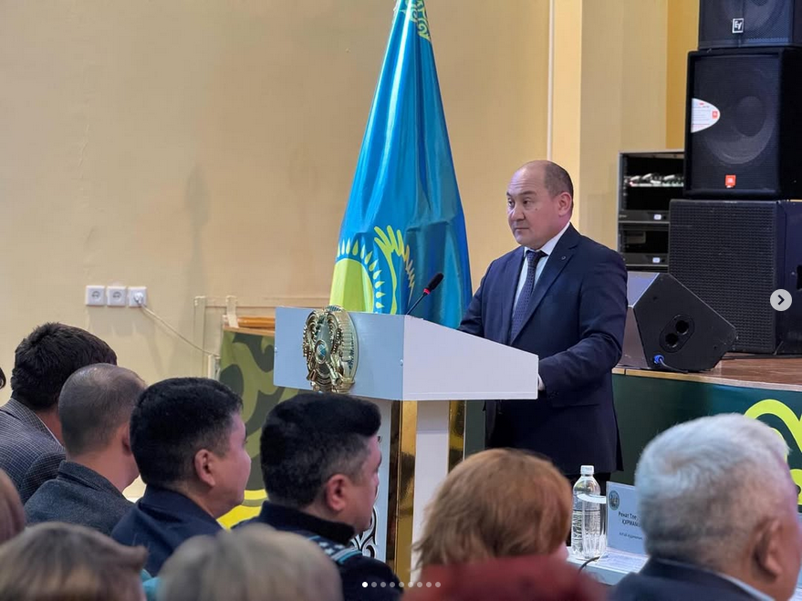 В районе Алтай прошло рабочее совещание по разъяснению и обсуждению Послания Президента Республики Казахстан Касым-Жомарта Токаева народу Казахстана «Казахстан в эпоху искусственного интеллекта: актуальные задачи и их решения через цифровую трансформацию».