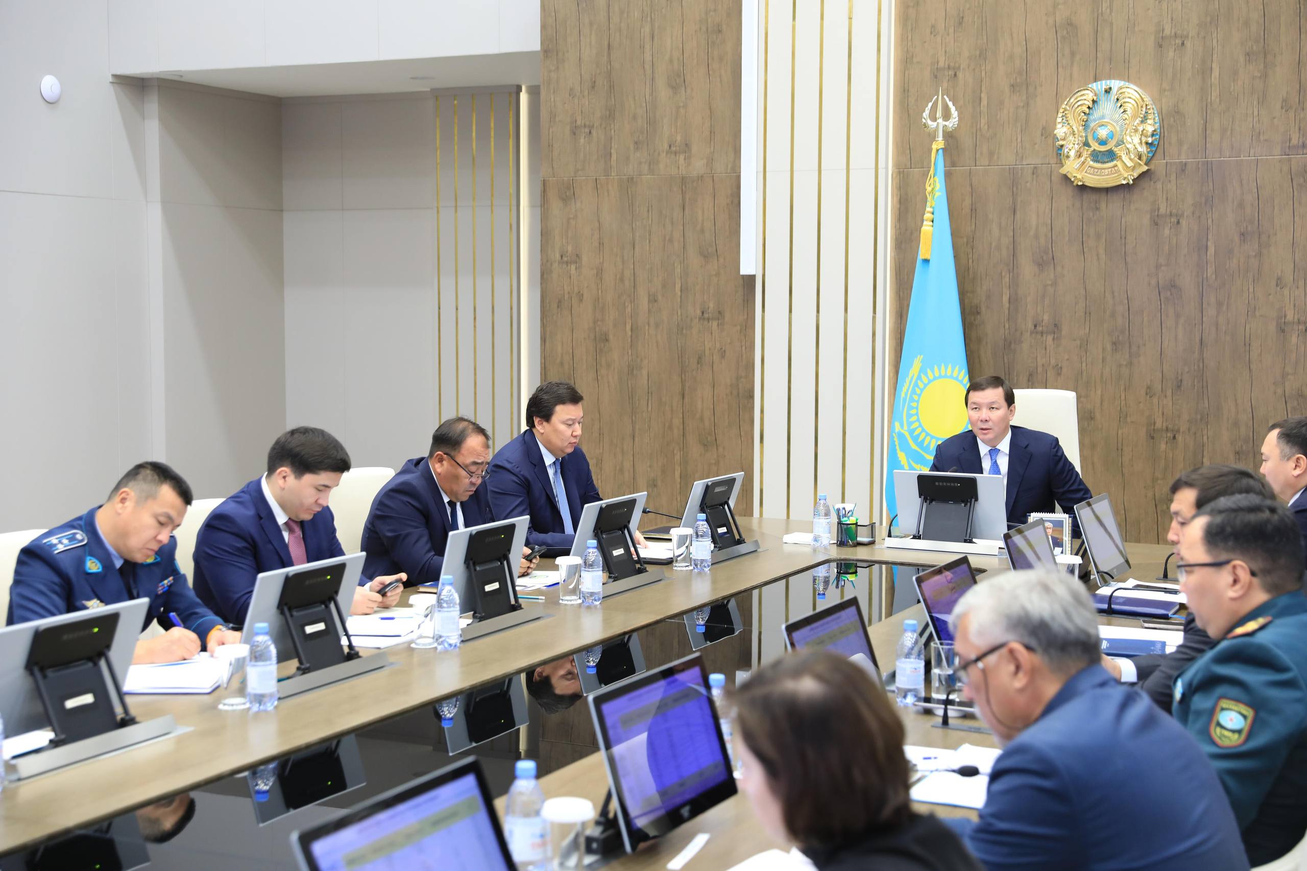 Асхат Шахаров астық жинау науқанын жеделдетуді тапсырды