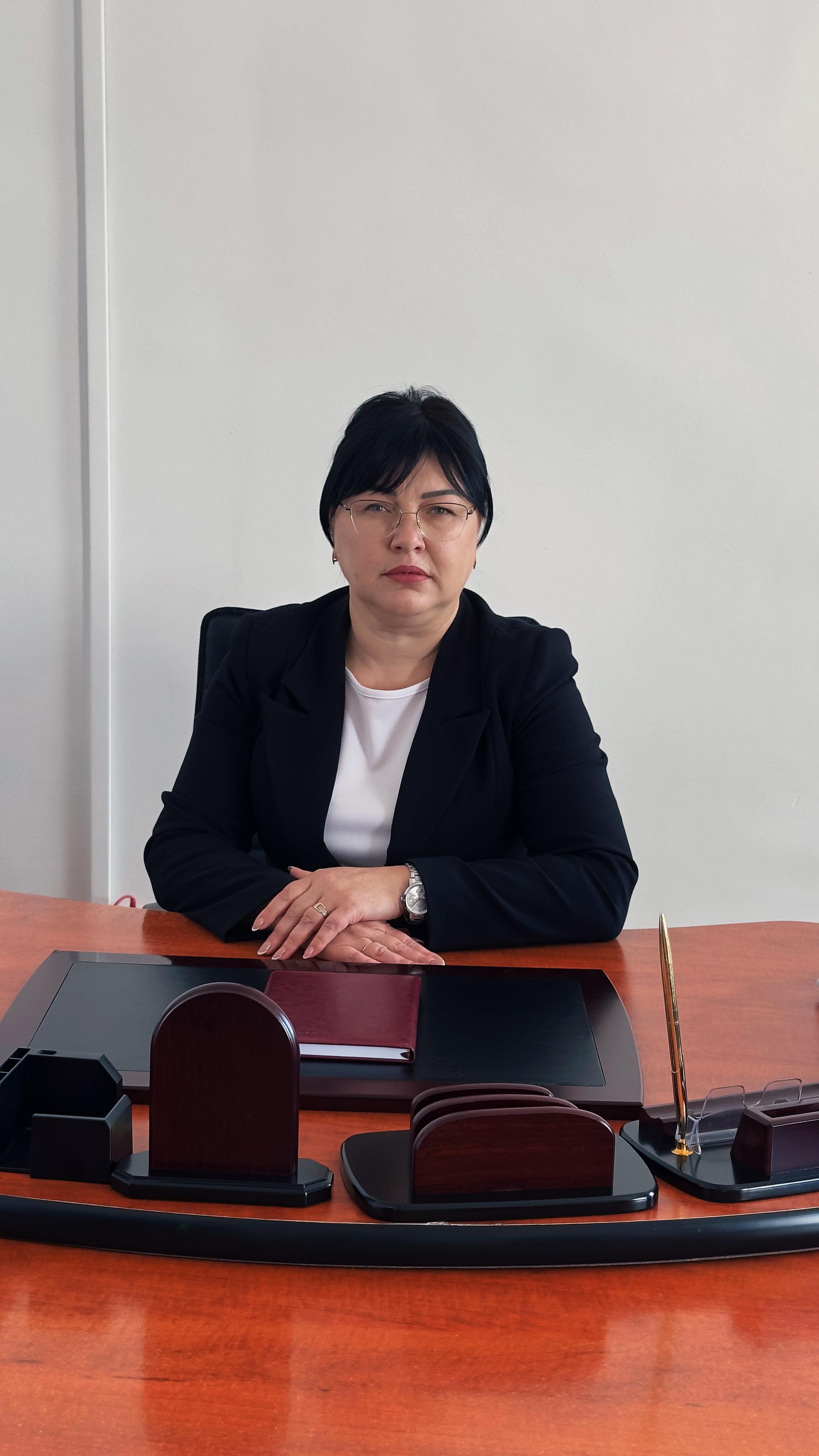 Аудан әкімінің 2025 жылғы 16 қыркүйектегі өкімімен Шарбақты ауданы әкімінің әлеуметтік сала және кәсіпкерлік мәселелері жөніндегі орынбасары болып Светлана Анатольевна Қайсаримова тағайындалды.