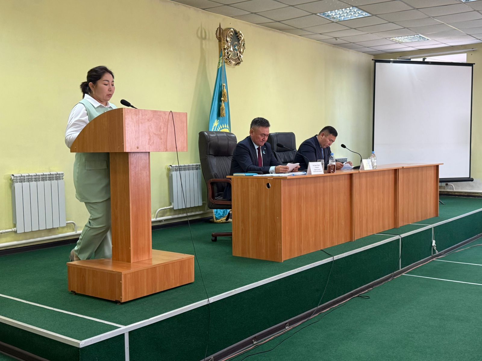 2025 жылдың 15 қыркүйекте сегізінші шақырылған Күршім аудандық мәслихатының кезектен тыс қырық екінші сессиясы өтті.