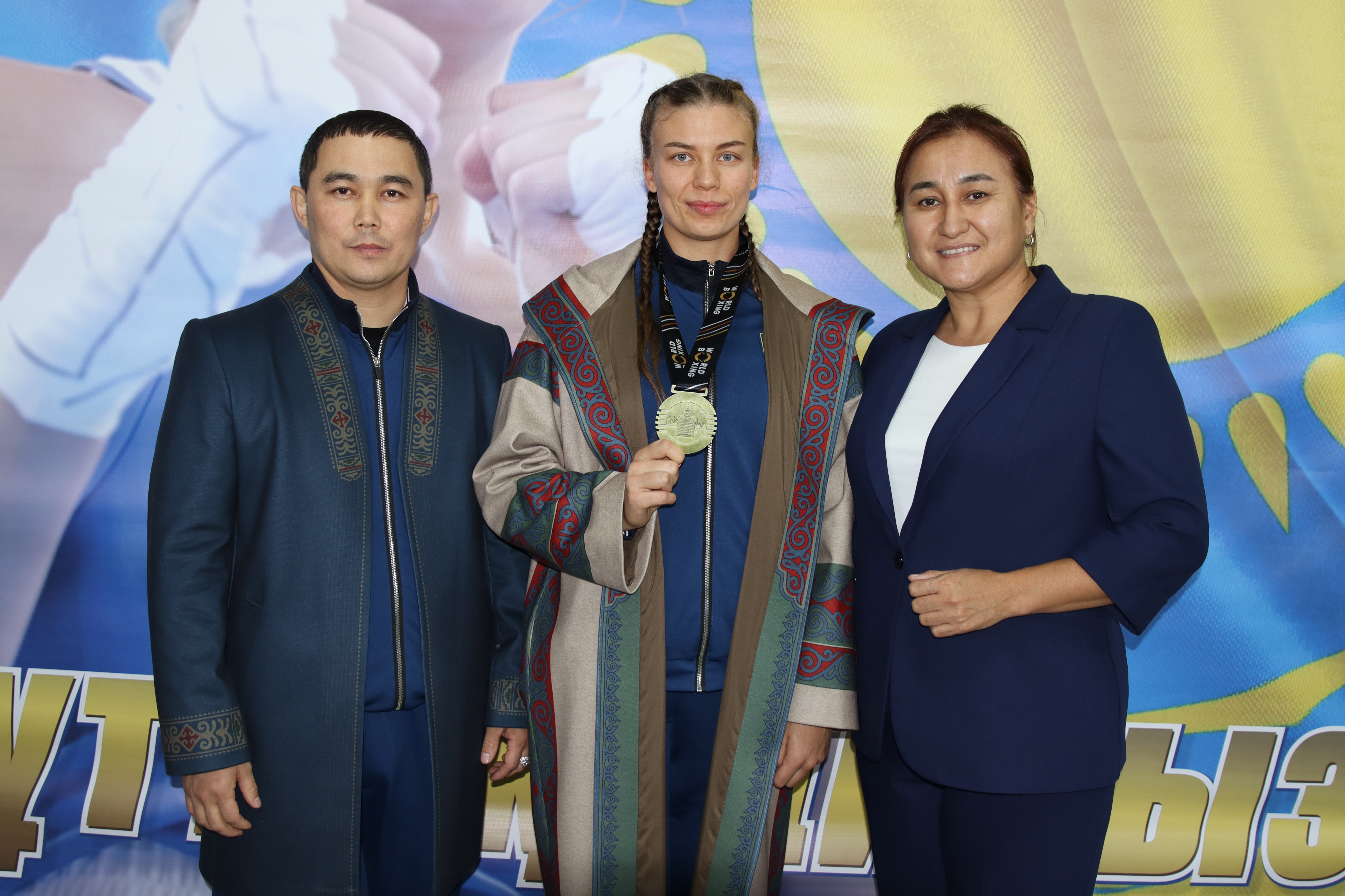 Первая чемпионка мира по боксу из СКО, ставшая обладательницей золота, Наталья Богданова вернулась домой