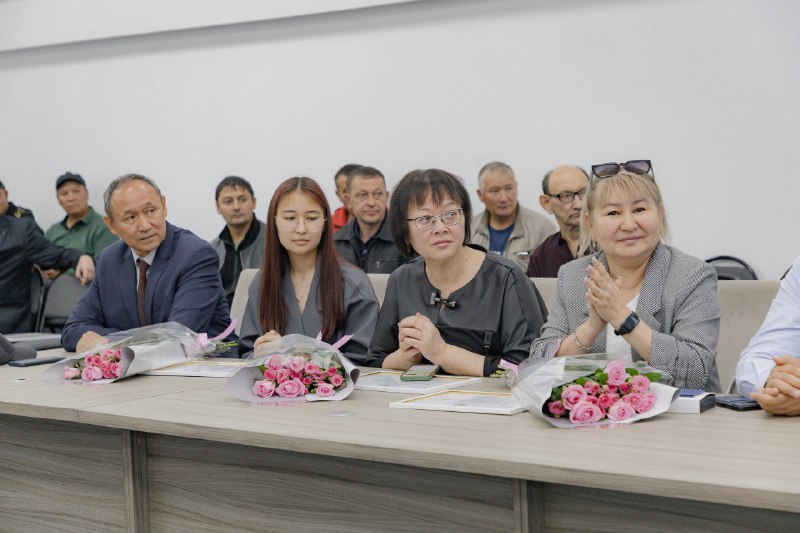 В честь Дня города наградили сотрудников коммунальной сферы