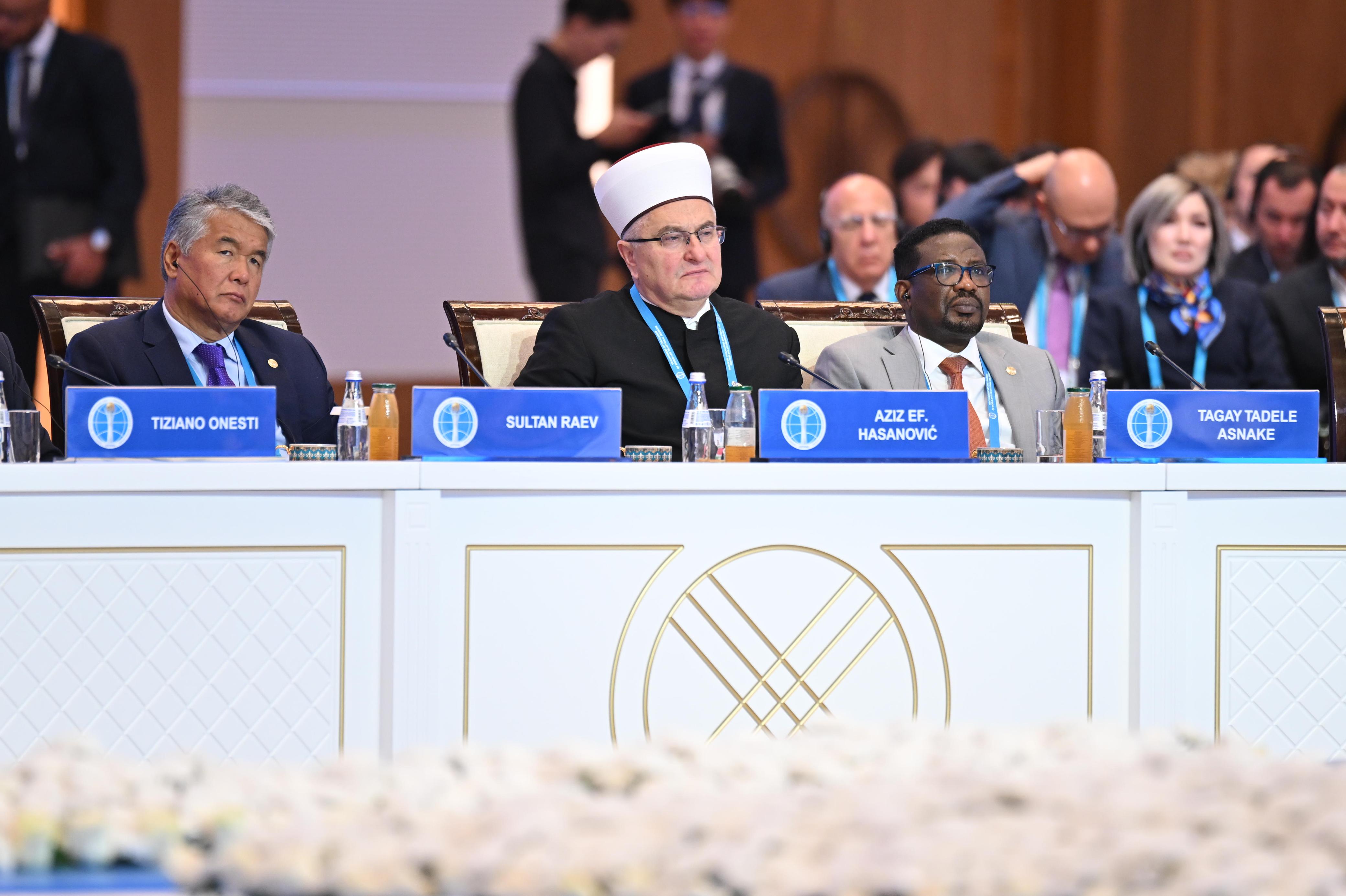 Эфиопия Дінаралық кеңесінің Бас хатшысы VIII Әлемдік және дәстүрлі діндер лидерлерінің съезіне қатысуда