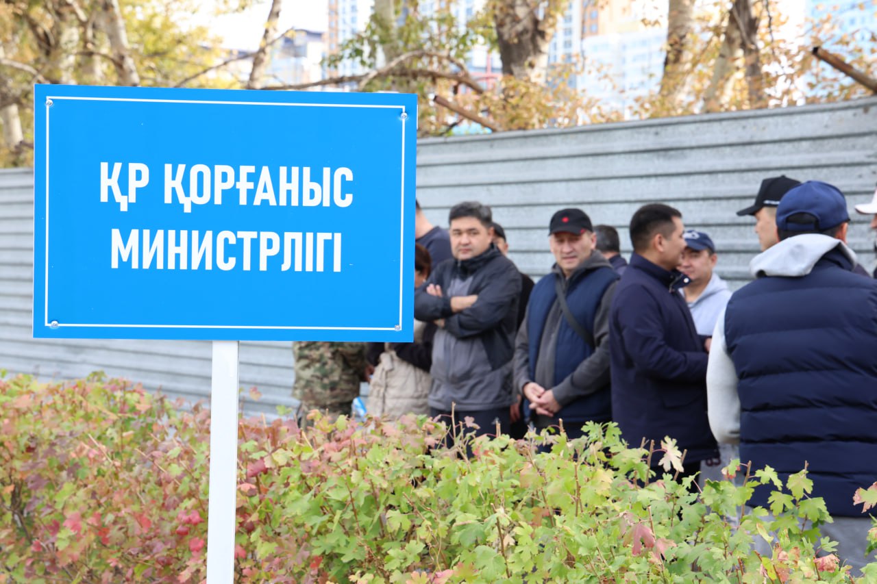 Қарулы күштердің әскери қызметшілері «Таза Қазақстан» экологиялық акциясына қатысты