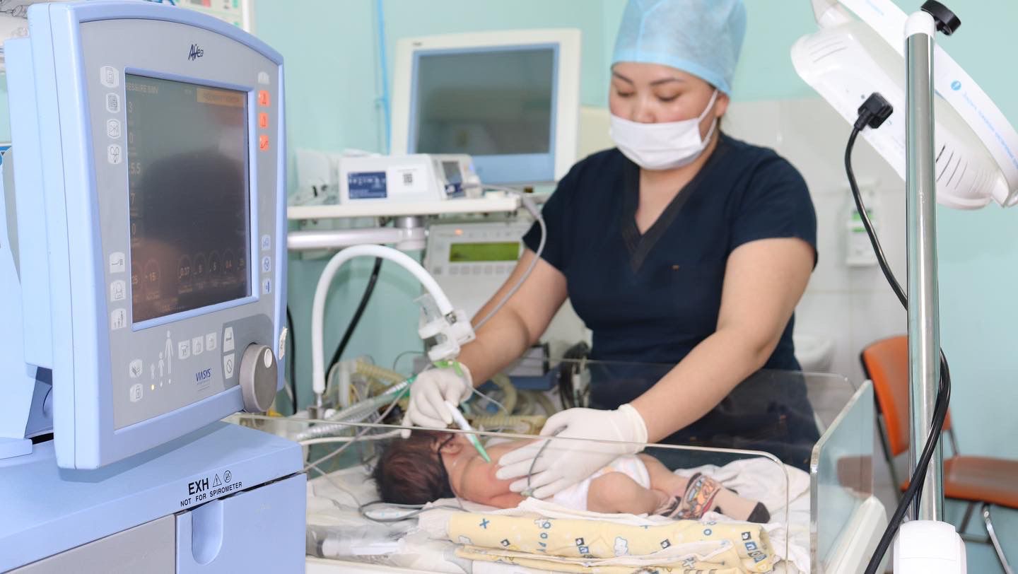 Алматыда Қала күні 69 сәби және үшем дүниеге келді