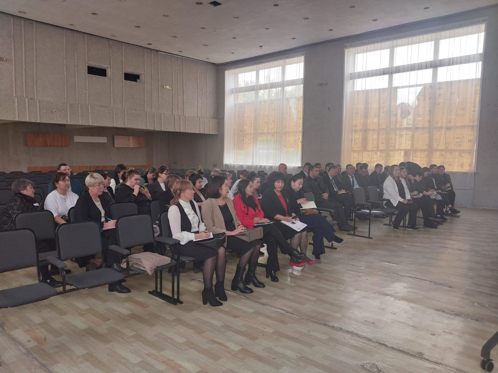 23 сентября 2025 года прошло совещание работников отдела образования с директорами школ района.