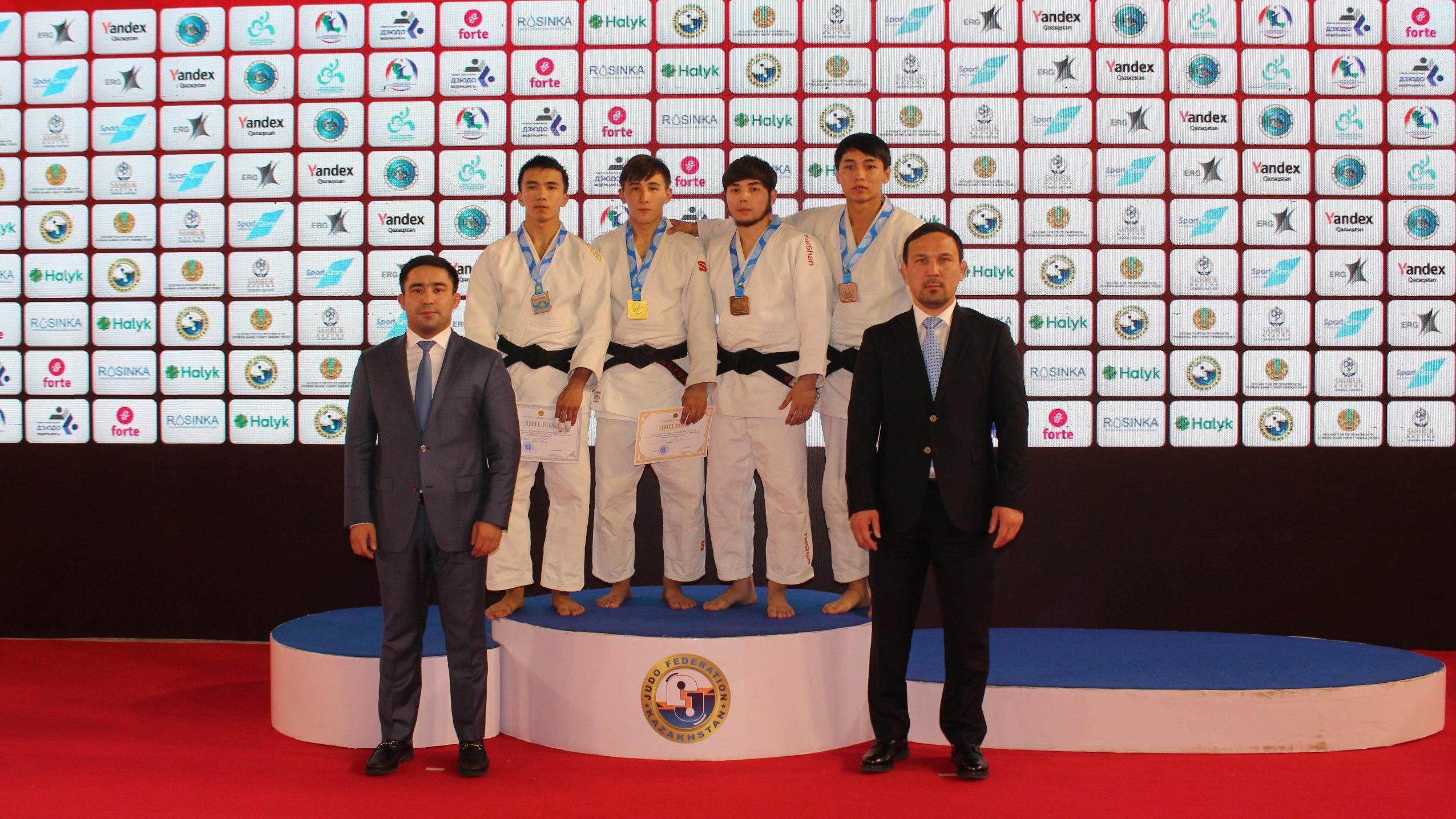 Қарағандылық дзюдошылар Қазақстан чемпионатында бес медаль жеңіп алды