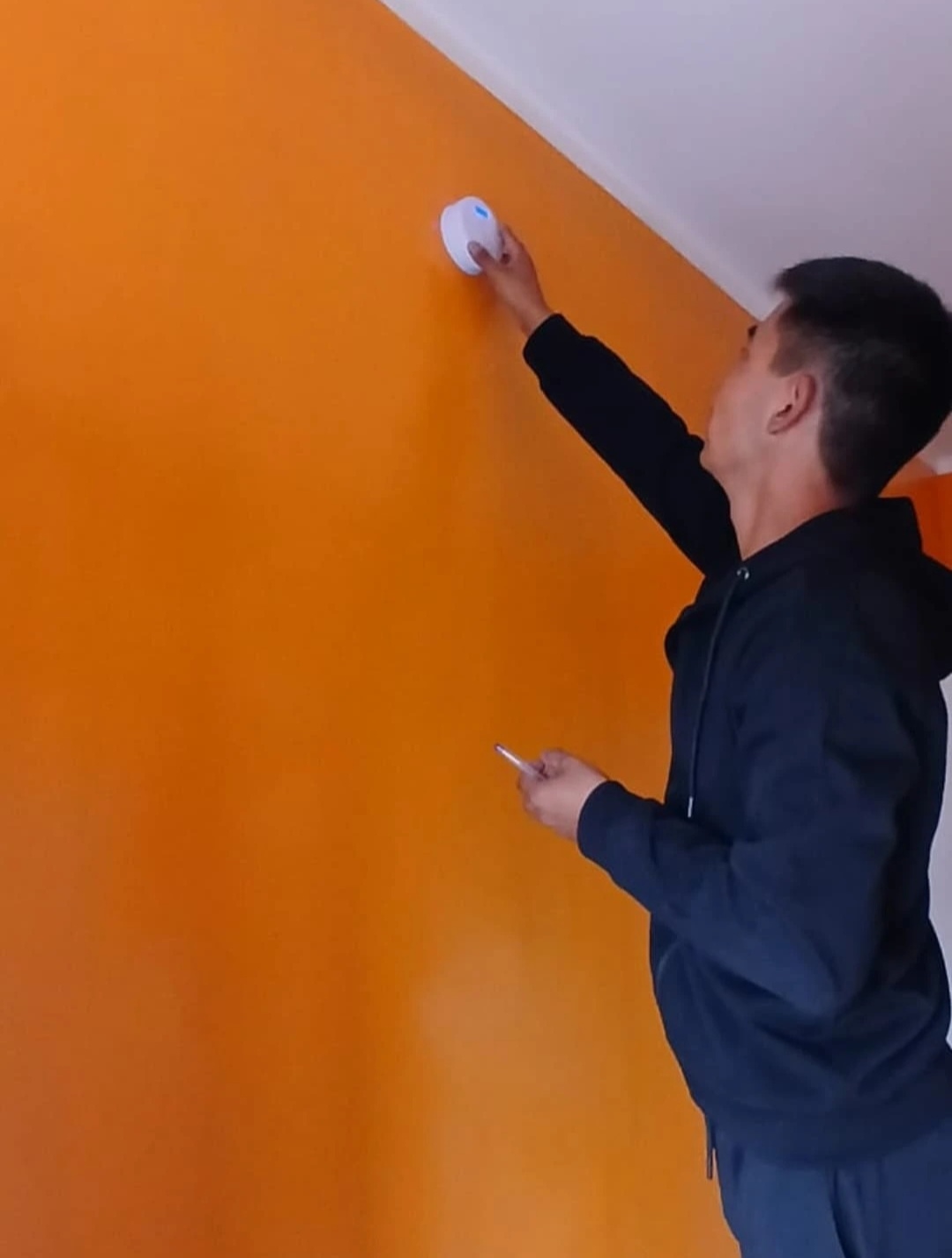 Анасы ұйықтап жатқан қызының порносын бұзады