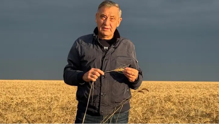 Павел Рафальский: Шағын шаруашылықтан – заманауи агрохолдингке дейін