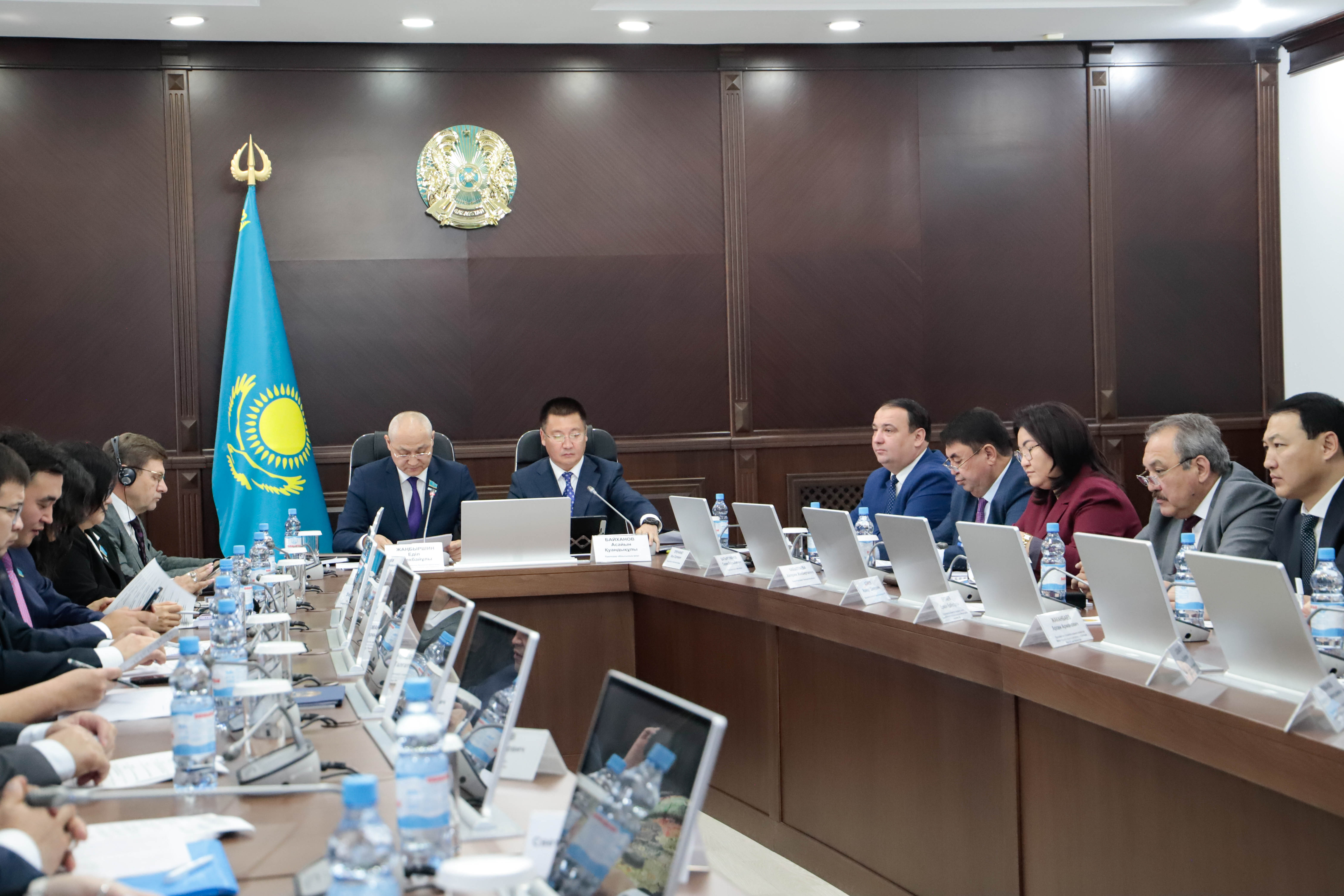 “Экология және табиғатты пайдалану” комитетінің отырысы өтті.