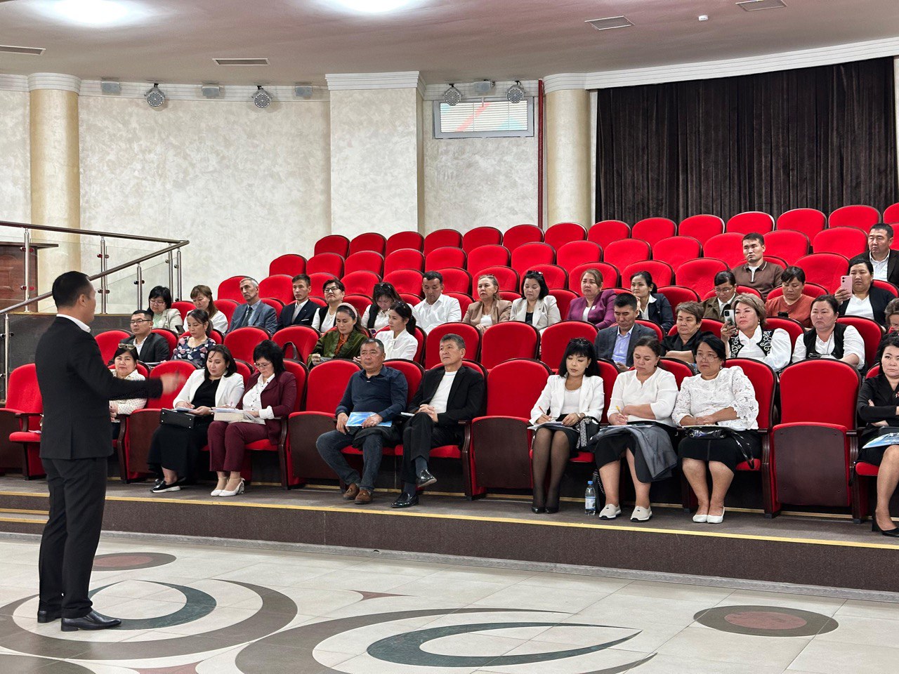 Кәмелетке толмағандар арасында деструктивті діни идеологияның таралуын алдын алу және болдырмау жөнінде семинар өтті