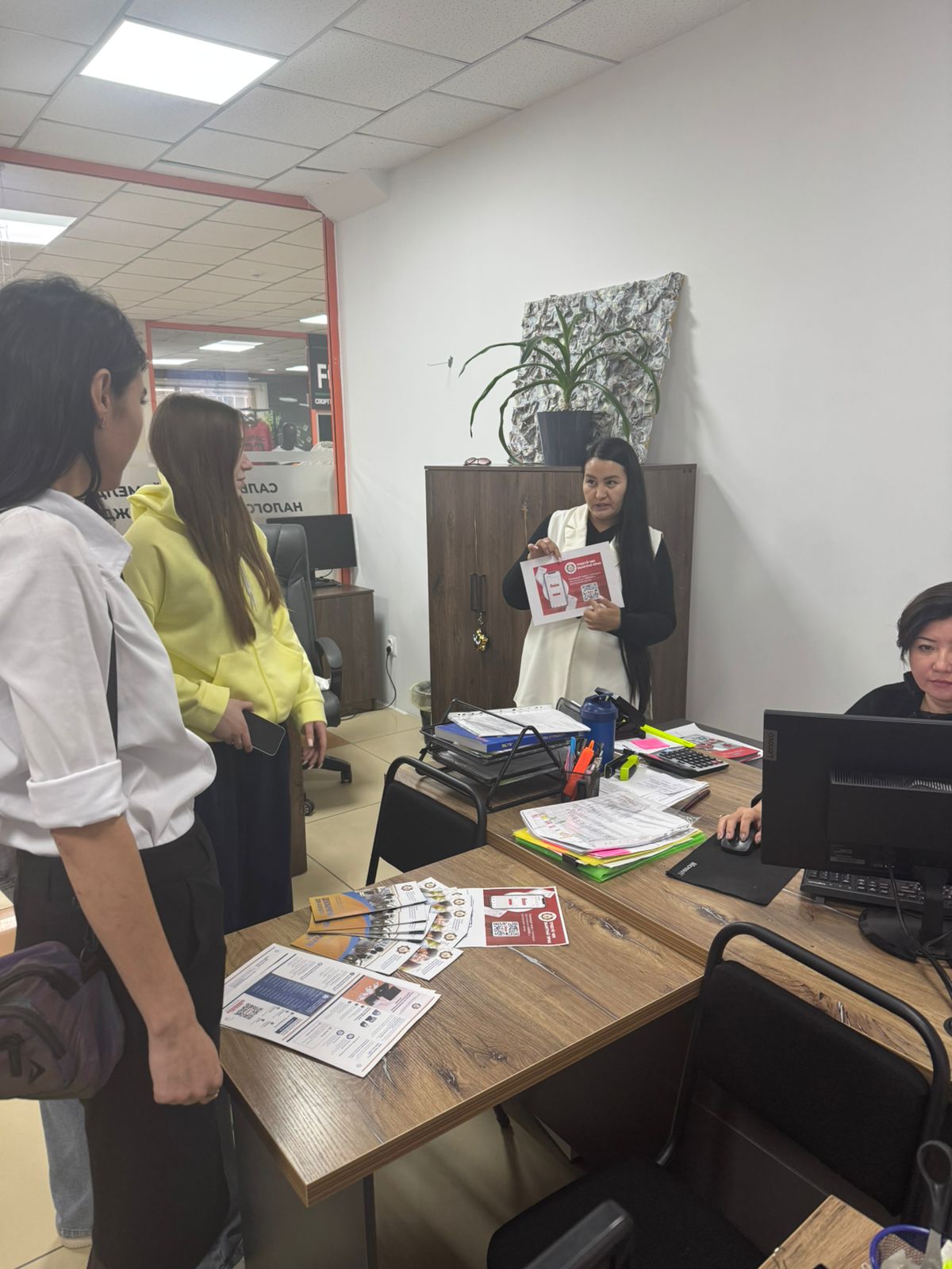 Студенттердің купальниктегі жасырын камерасы