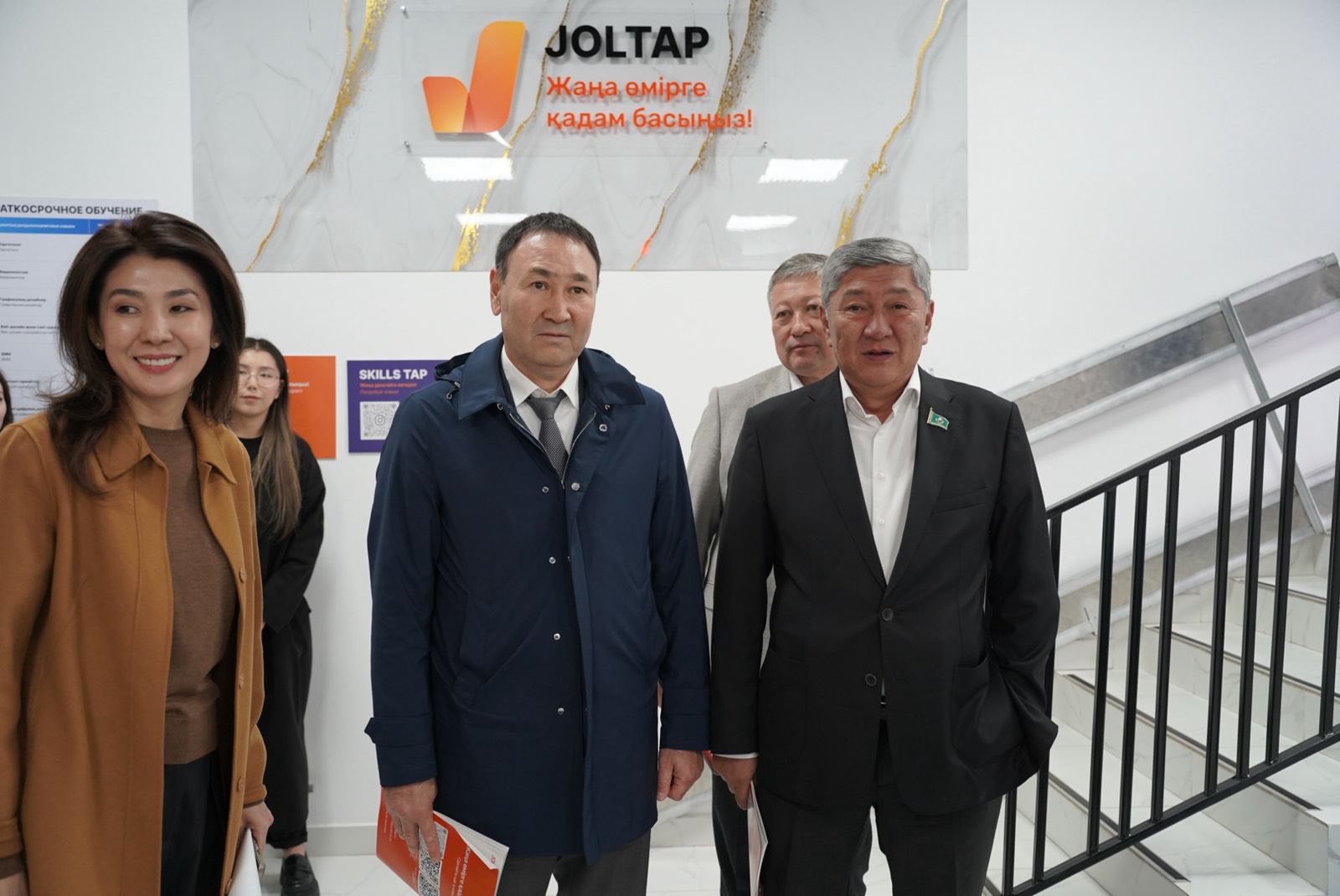 Бүгін Астана қалалық мәслихатының депутаттары «JOLTAP» жобасы аясында жүзеге асырылып жатқан нысандарды және Л.Н. Гумилев атындағы ЕҰУ-ның жаңа студенттік жатақханасын аралап көрді (23.09.2025)