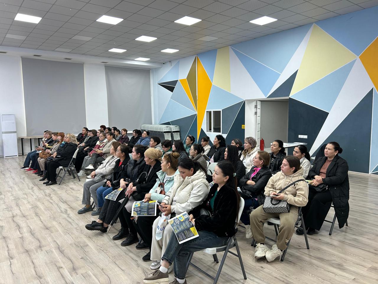 Теміртау қаласының медициналық ұйымдары қызметкерлеріне арналған семинар «Дроптар дегеніміз кімдер және қаржы пирамидасына қалай алданбау керек» тақырыбында өтеді.