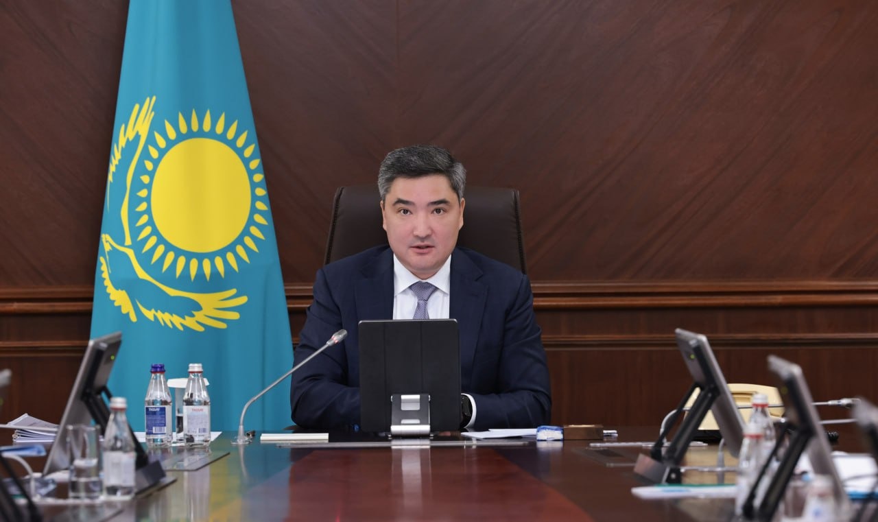 Азық-түлік өнімдерімен өзін-өзі қамтамасыз ету жөніндегі Президент тапсырмаларының орындалуы: Үкіметте 2025 жылғы егін жинау науқанының барысы қаралды