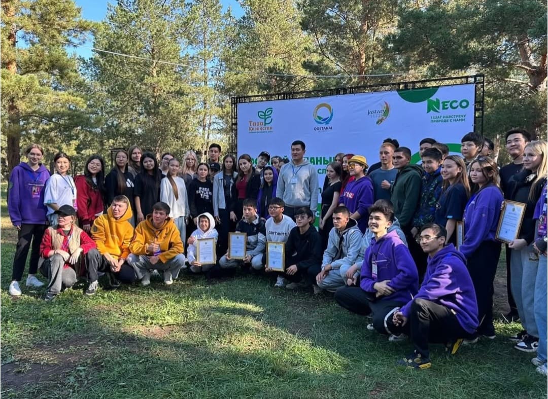 Қостанай ауданының «ZHAS ENERGY TEAM» еріктілері арасындағы эко – туристік слет