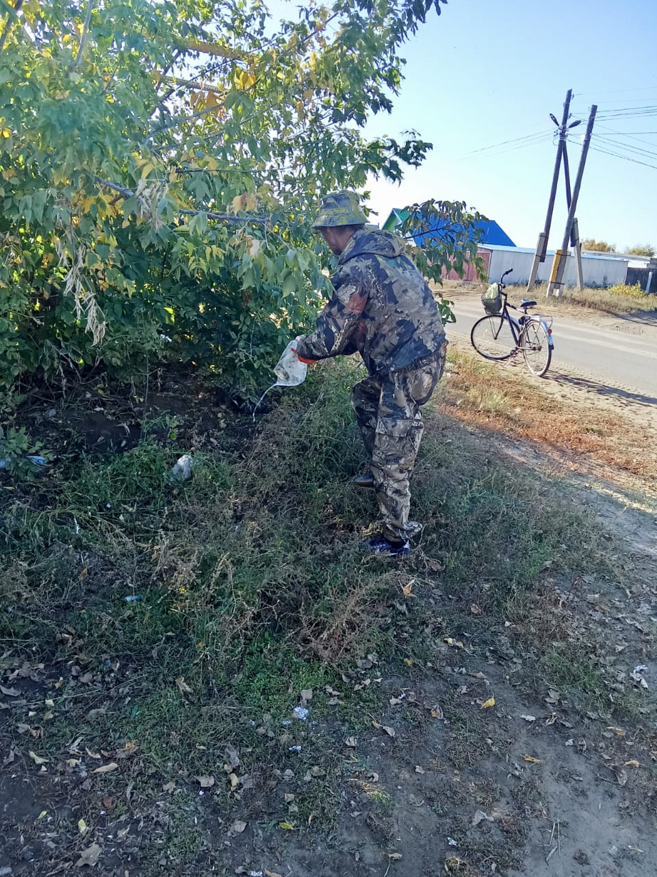 В Аманкарагайском сельском округе ведутся работы в рамках экологической программы "Таза Казақстан"