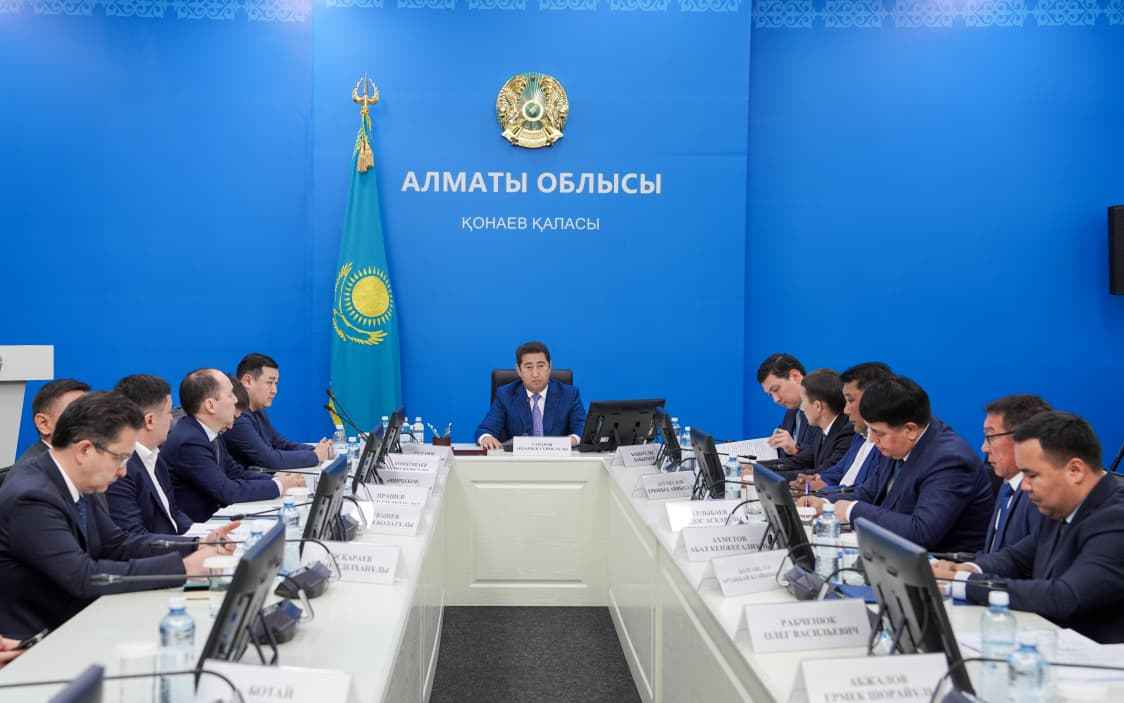 Айдарбек Сапаров встретился с аграриями Алматинской области