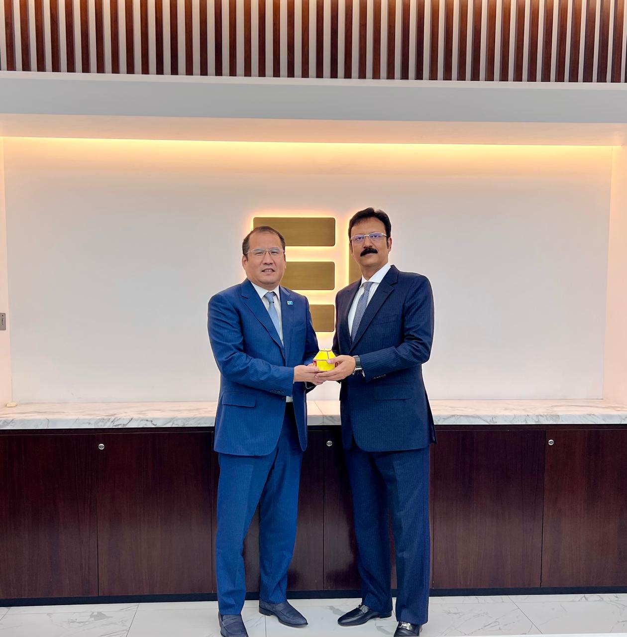 Ү.ж. 16 қыркүйекте «Emirates Islamic Bank» Бас атқарушы директорының орынбасары Мохаммад Камран Важидпен кездесу өтті.