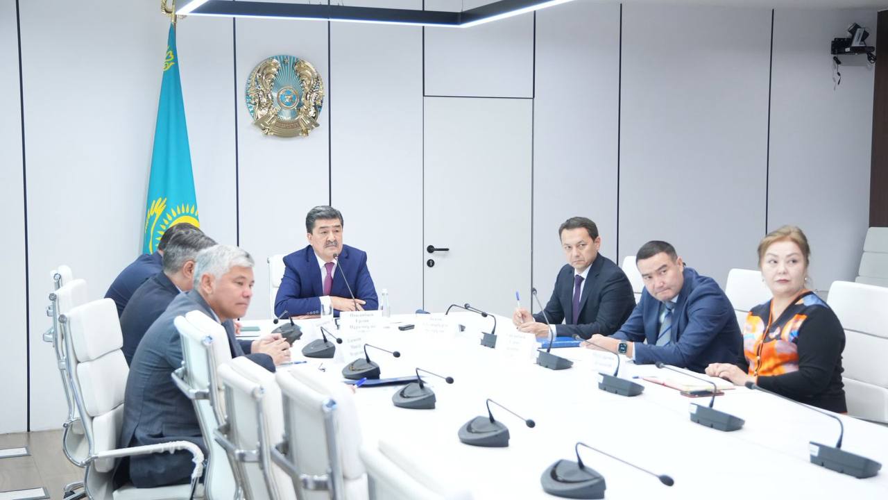 Азаматтарды жеке қабылдау