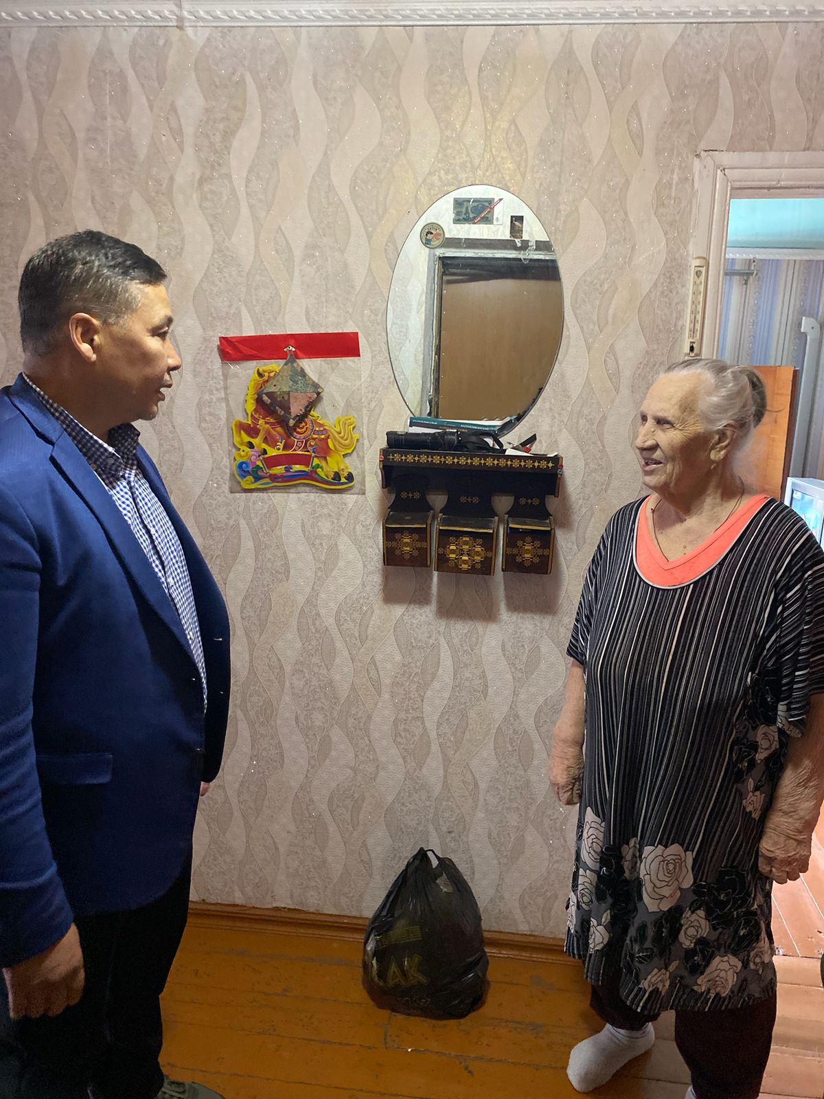 Қарттар күніне арналған қайырымдылық акциясы!