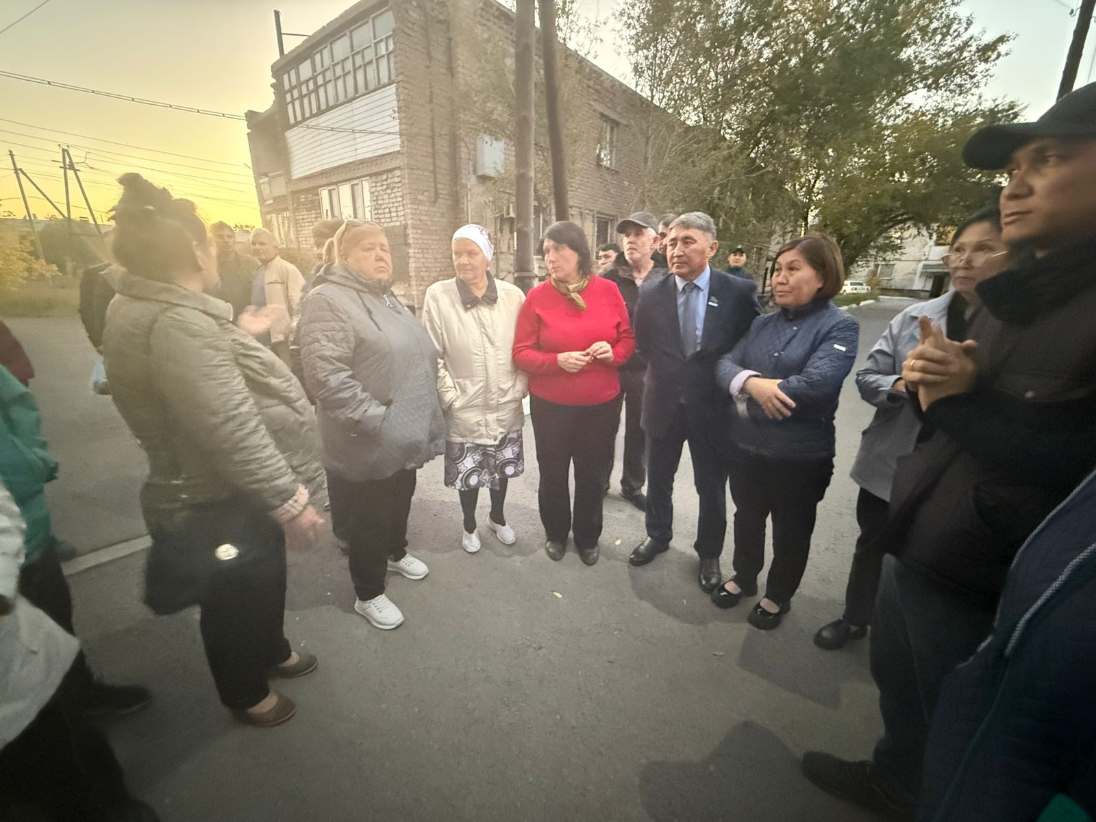 Депутаттардың халықпен кездесуі