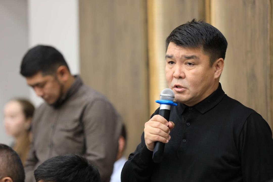 Аппарат мәжілісінде цифрландыру және ЖИ енгізу мәселесі талқыланды