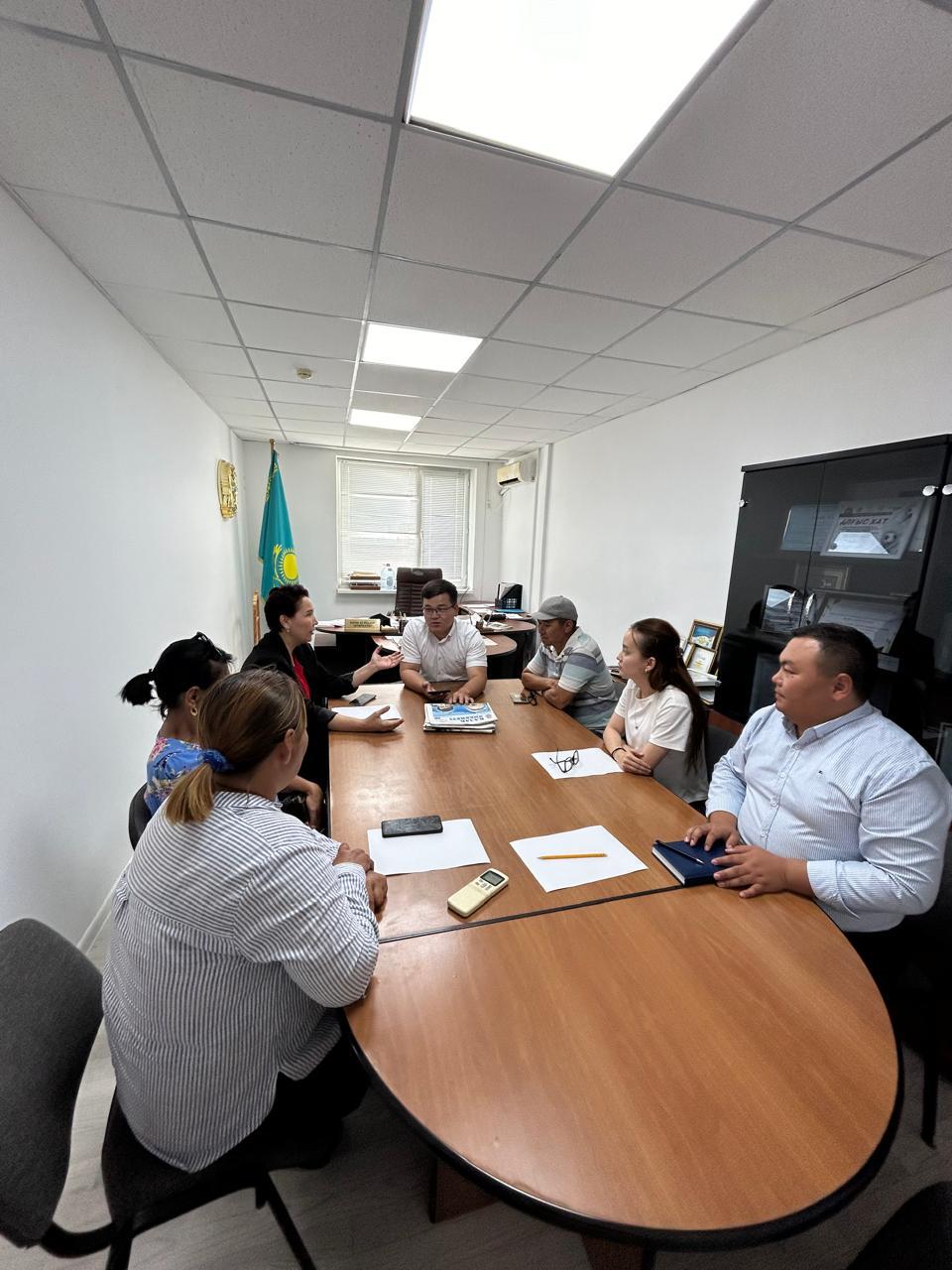 Көше атауын беру