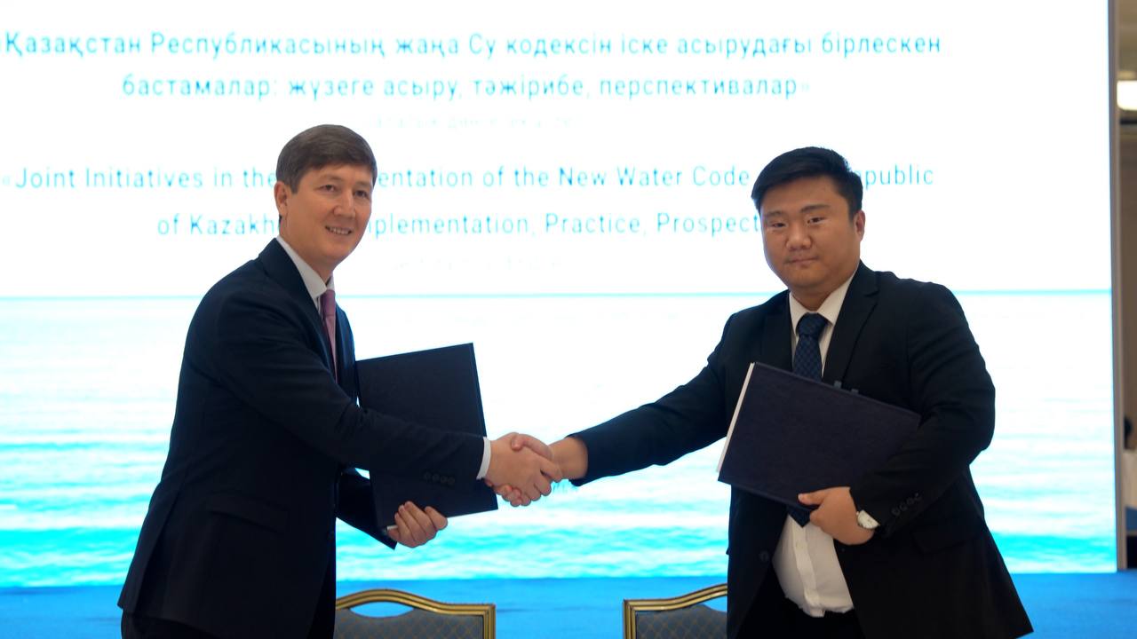 Порно бейнелерді ілу