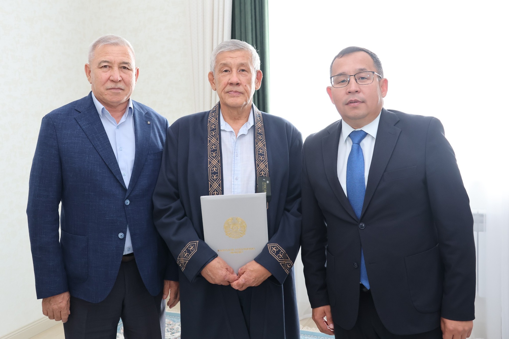 ӨНЕГЕЛІ ӨМІРДІҢ ӨРІСТІ БЕЛЕСІ