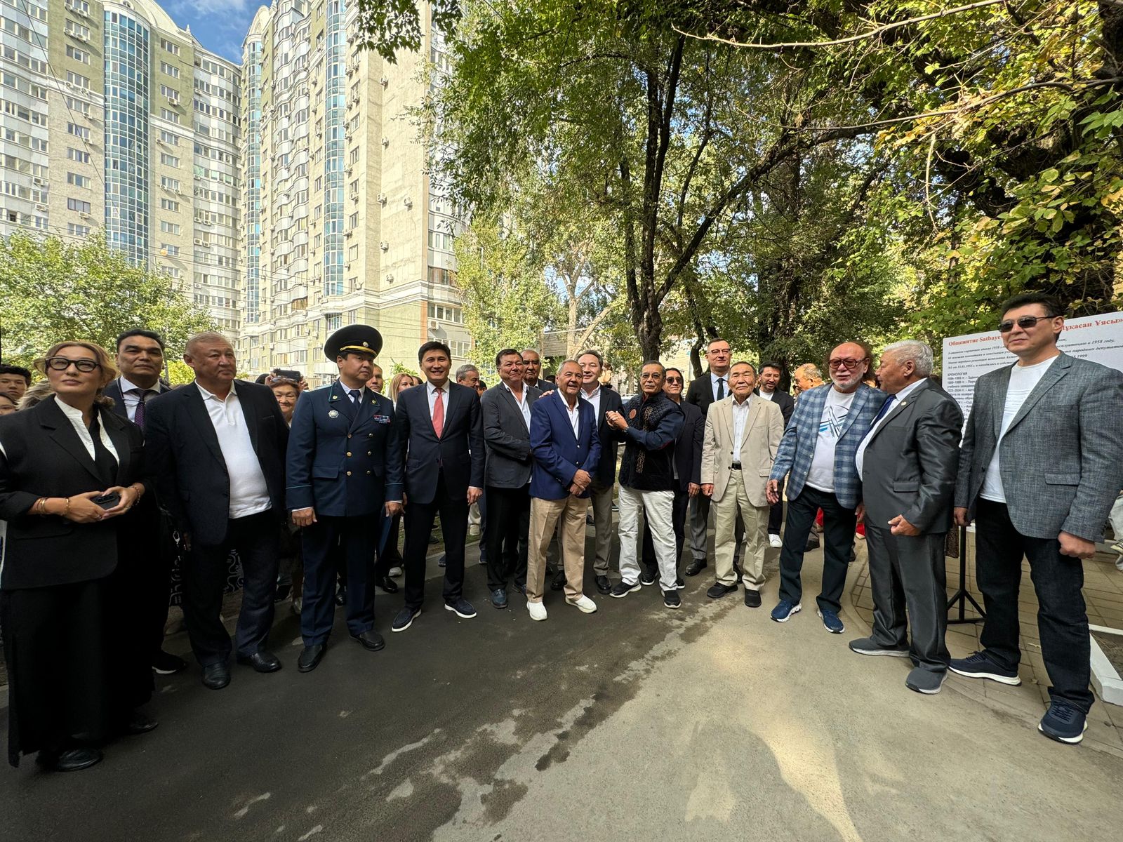 В Алматы открылось студенческое общежитие «Дос-Мұқасан ұясы»